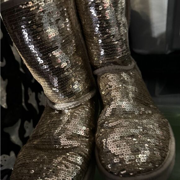 Sz 8 UGG classic short boot- gold sequin bling- EuC - Picture 7 of 15